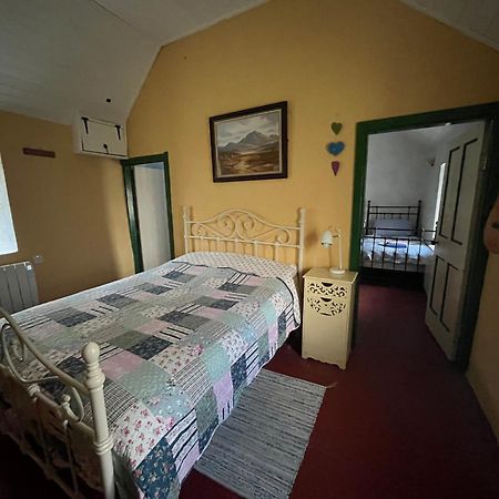 -Going Back In Time- 200 Year Old Farmhouse Creegh Eksteriør bilde