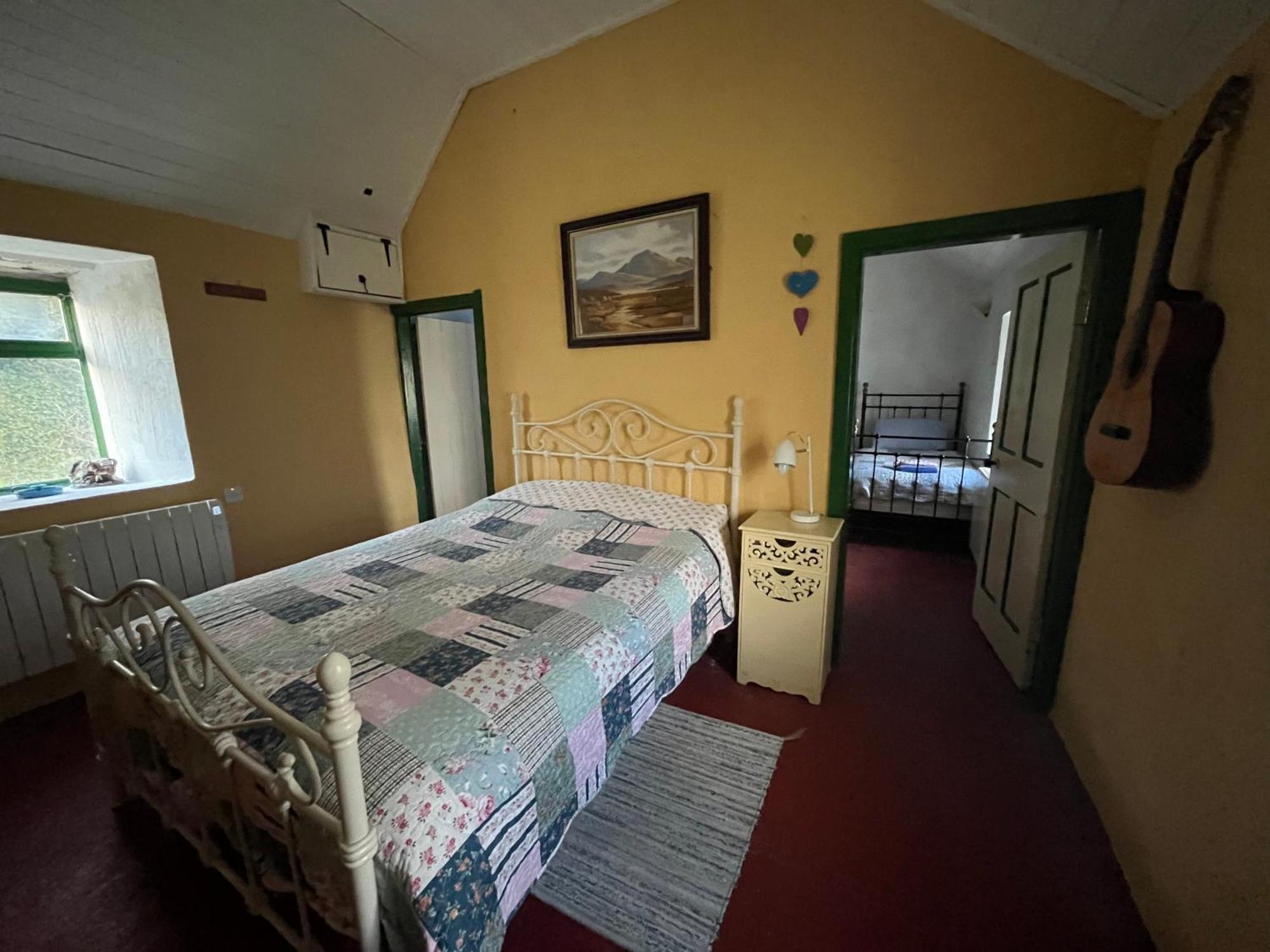 -Going Back In Time- 200 Year Old Farmhouse Creegh Eksteriør bilde